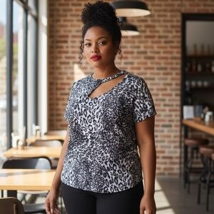 Lane Bryant  Snow Leopard Stretch Cutout Top Size 1X